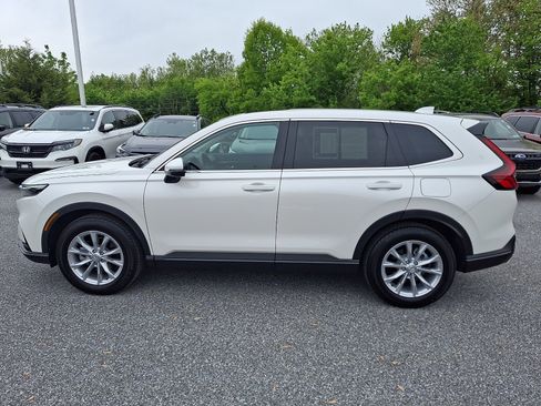Used 2025 Honda CR-V EX image 8