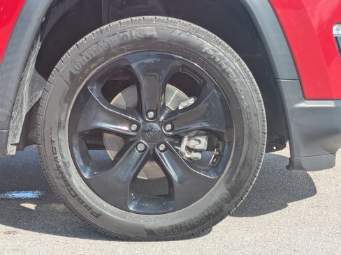 Used 2019 Jeep Compass Altitude image 11