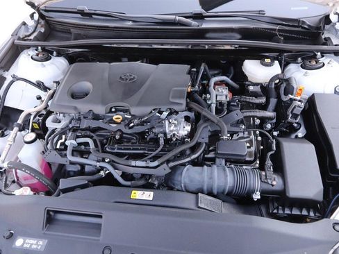 Used 2025 Toyota Camry LE image 28