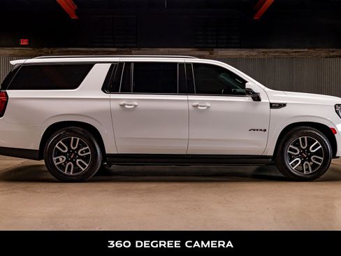 Used 2023 GMC Yukon XL AT4 image 10