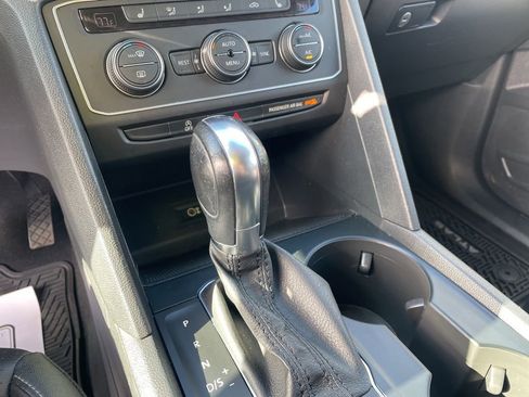 Used 2019 Volkswagen Atlas SE w/ Towing Package image 28