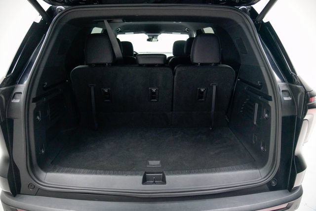 Used 2026 Chevrolet Traverse LT AWD/4WD image 13