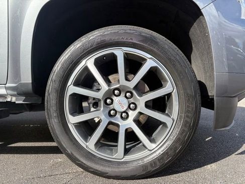 Certified 2022 GMC Canyon Denali image 17