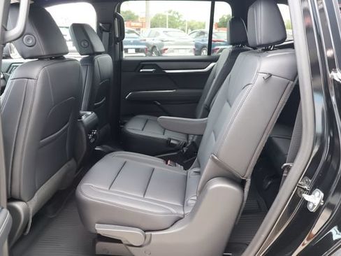 New 2026 GMC Acadia Elevation w/ Black Edition FWD image 17