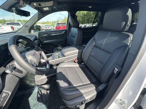 New 2026 GMC Acadia Elevation w/ Black Edition AWD/4WD image 13