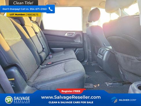 Used 2017 Nissan Pathfinder SV image 13