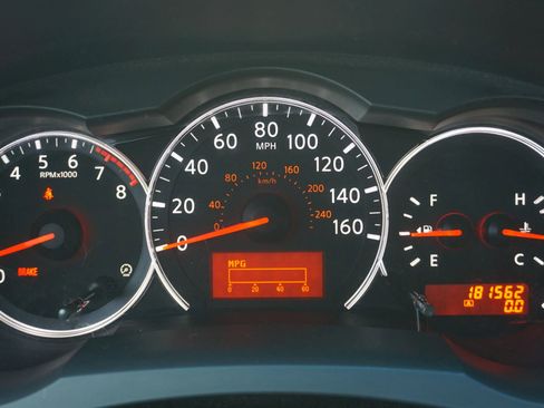 Used 2011 Nissan Altima 3.5 SR FWD image 20