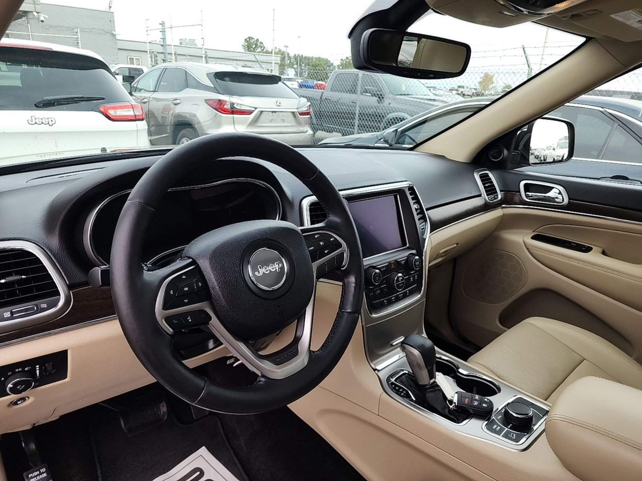 Used 2018 Jeep Grand Cherokee Limited w/ Luxury Group II AWD/4WD image 7