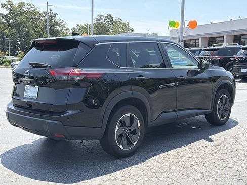 Used 2025 Nissan Rogue SV FWD image 5