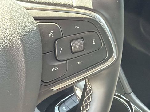 Used 2025 Buick Encore GX Preferred FWD image 14