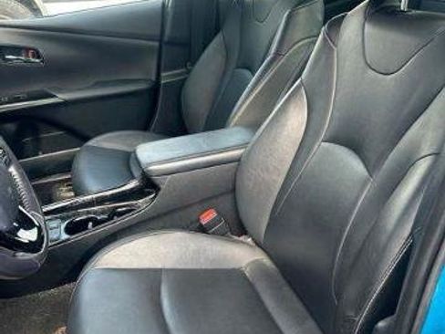 Used 2020 Toyota Prius Prime Limited FWD image 2