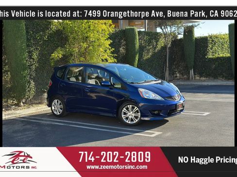 Used 2011 Honda Fit Sport image 2