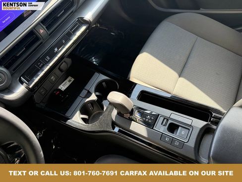 Used 2024 Toyota Prius LE image 25