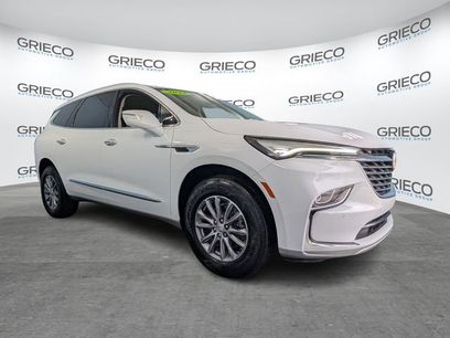 Used 2023 Buick Enclave Essence