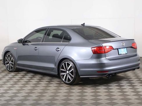 Used 2017 Volkswagen Jetta GLI image 10