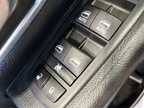 Used 2022 RAM 1500 Big Horn AWD/4WD image 29