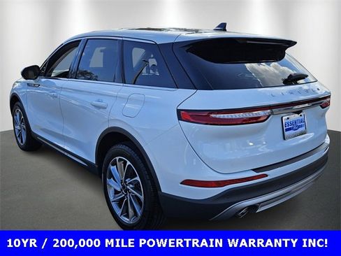 Used 2023 Lincoln Corsair Standard w/ Equipment Group 101A image 4