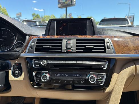 Used 2016 BMW 320i xDrive Sedan AWD/4WD image 20