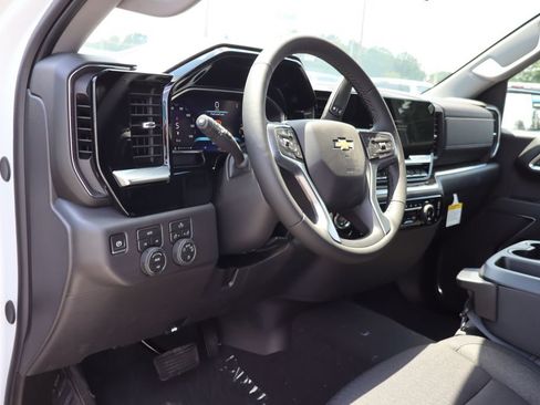 New 2026 Chevrolet Silverado 1500 LT AWD/4WD image 7