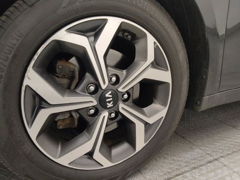 Used 2019 Kia Forte LXS FWD image 31
