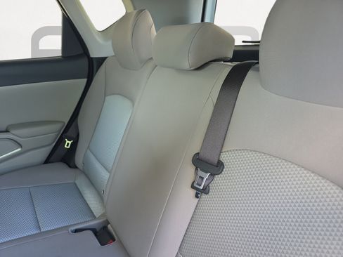 Certified 2025 Kia Soul LX w/ LX Technology Package FWD image 22