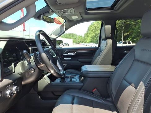 Used 2024 GMC Sierra 1500 Denali w/ Denali Reserve Package AWD/4WD image 5