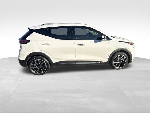 Used 2023 Chevrolet Bolt EUV Premier w/ Sun & Sound Package image 7
