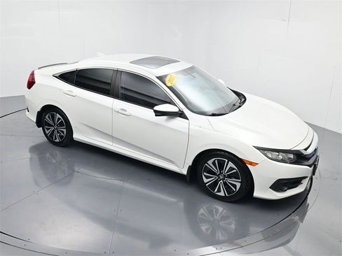 Used 2017 Honda Civic EX-L image 39