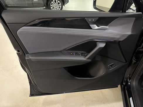 New 2026 Volkswagen Tiguan SE AWD/4WD image 18