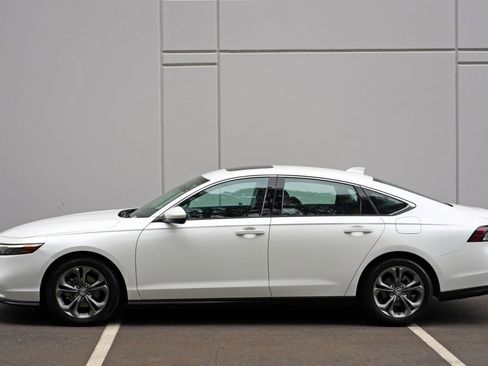 Used 2023 Honda Accord EX image 43