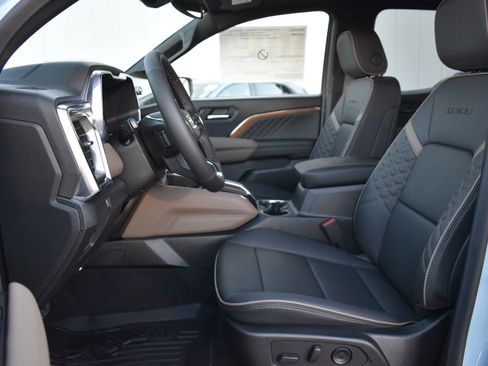 New 2026 GMC Canyon Denali image 15