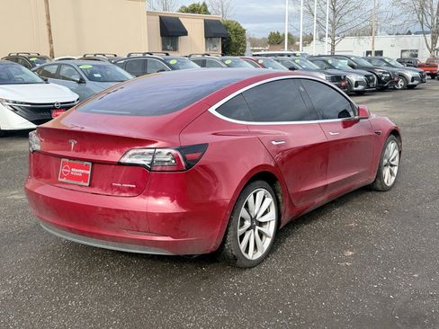 Used 2018 Tesla Model 3 Long Range image 4