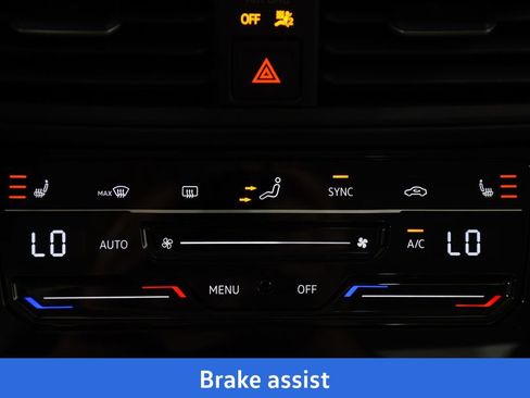 New 2025 Volkswagen Jetta SE image 17