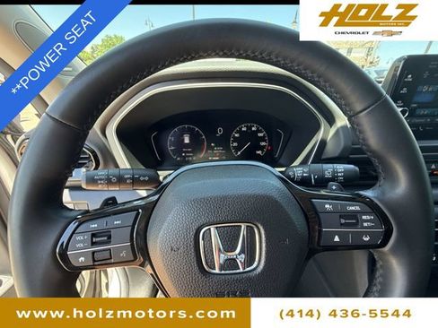 Used 2025 Honda Pilot Touring image 11