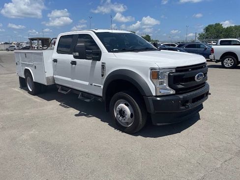 Used 2022 Ford F550 4x4 Crew Cab Super Duty w/ Power Equipment Group image 12