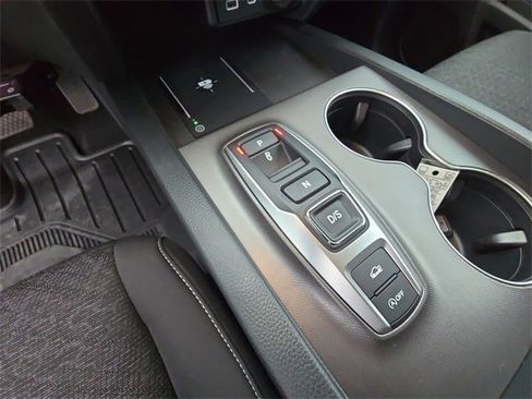 Used 2024 Honda Ridgeline Sport image 15