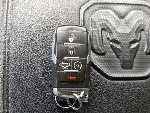 Used 2023 RAM 1500 Laramie AWD/4WD image 22