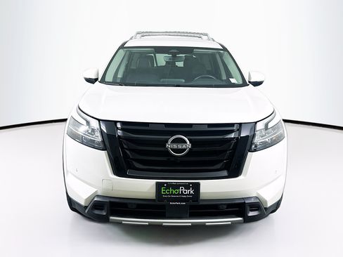 Used 2023 Nissan Pathfinder SL w/ Black Appearance Package FWD image 2