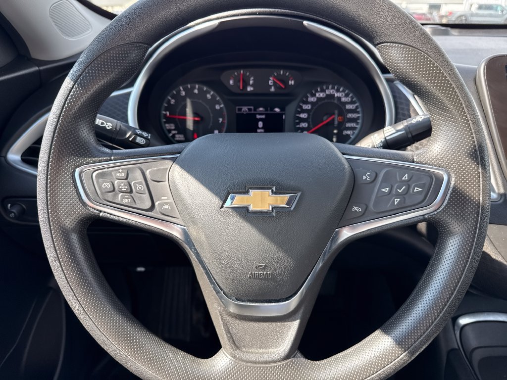 Used 2024 Chevrolet Malibu LT FWD image 11