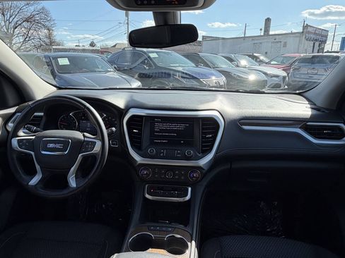 Used 2020 GMC Acadia SLE FWD image 11