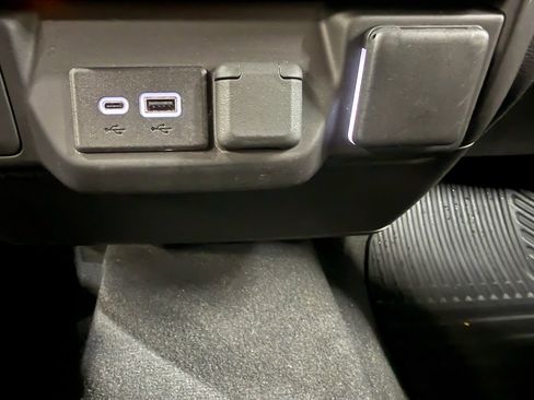 Certified 2023 GMC Sierra 1500 Pro w/ Graphite Edition image 36