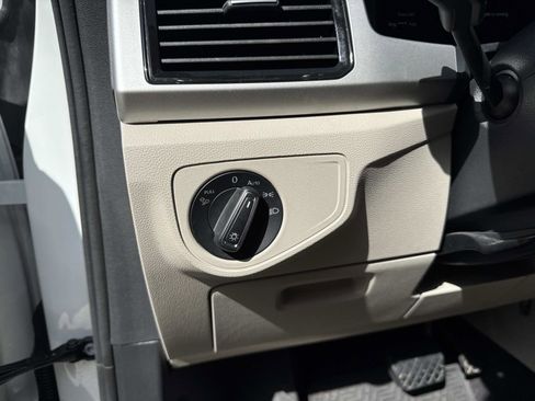 Used 2022 Volkswagen Atlas SE image 21