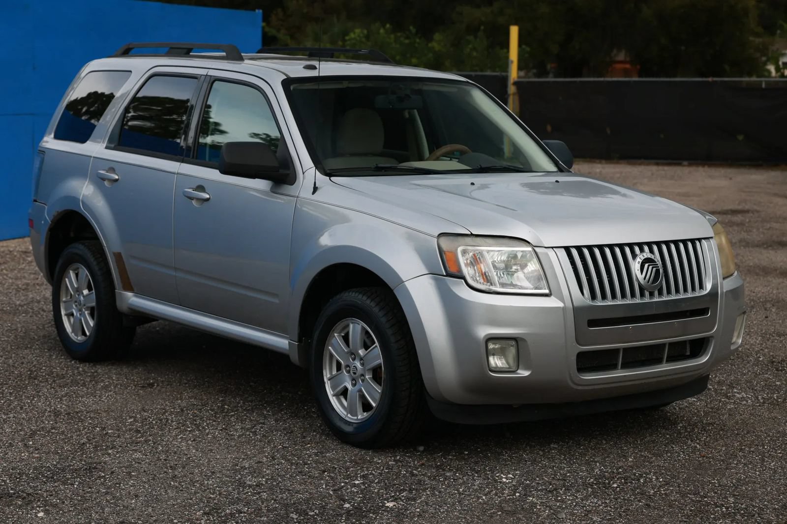 Used 2010 Mercury Mariner 4WD image 9