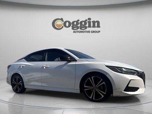 Used 2021 Nissan Sentra SR w/ SR Premium Package image 10