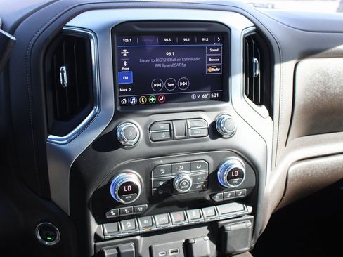 Used 2021 GMC Sierra 1500 SLT w/ SLT Premium Package AWD/4WD image 14