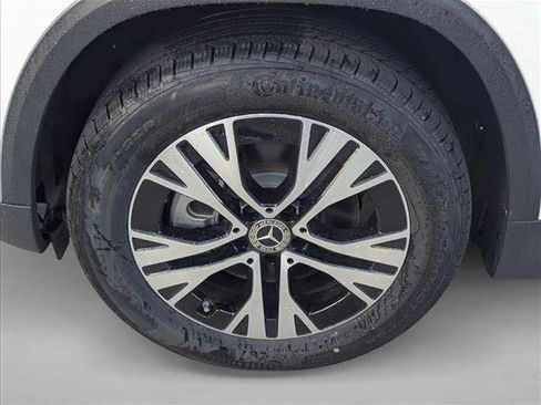 Used 2025 Mercedes-Benz GLA 250 image 9