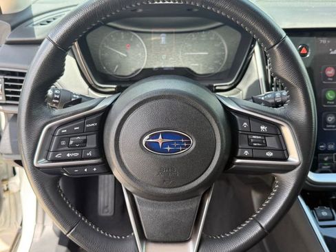 Used 2025 Subaru Outback Premium AWD/4WD image 13
