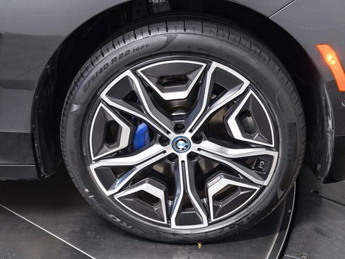 Certified 2024 BMW iX xDrive50 w/ Premium Package AWD/4WD image 10