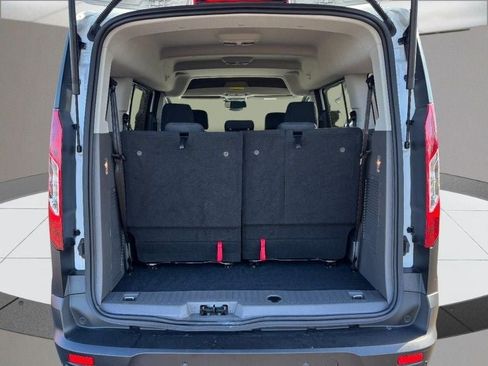 Used 2022 Ford Transit Connect XL image 4