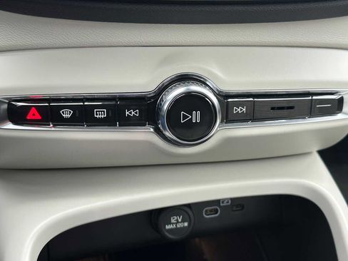 New 2026 Volvo XC40 B5 Ultra w/ Climate Package image 31